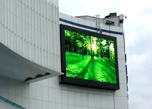 5FT 4FT P4RGB Dış Mekan LED Billboard Önden Açılan Alüminyum Dolap Reklamı