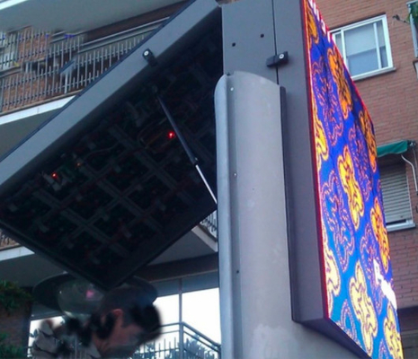 P8RGB Önden Açılan Dış Mekan LED Ekran İki / Tek Taraflı Gösterilen