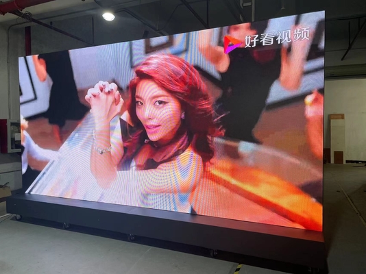 HDMI IN P2.5 LED Ekran Konferans Odası Hareketli HD Video duvarı