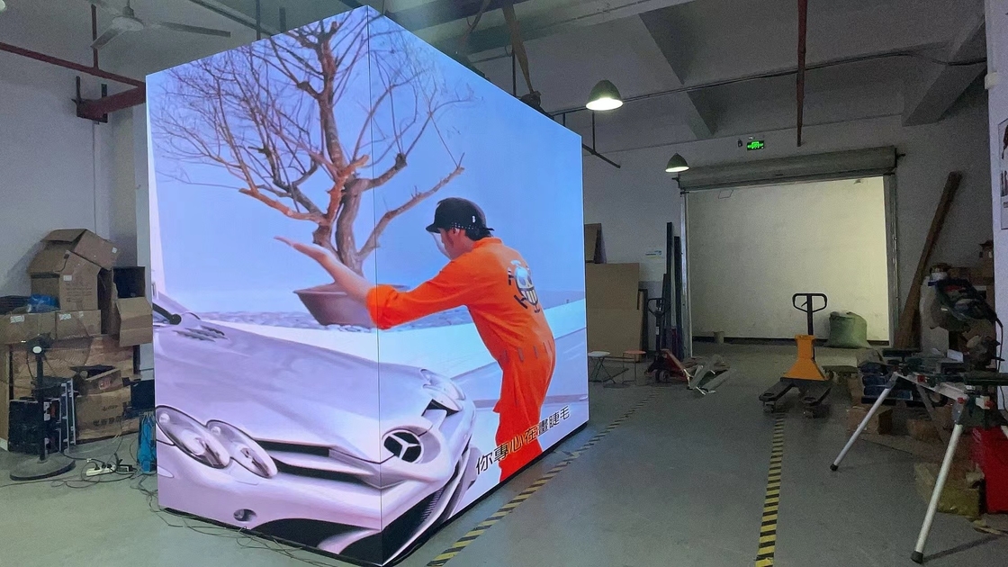 4 Taraflı P2.5 Köşe LED Video Duvarı, İç Mekan Reklamcılığı LED Ekranı
